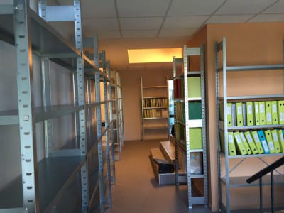 Levering av galvaniserte hyller, montering - Mogo 3